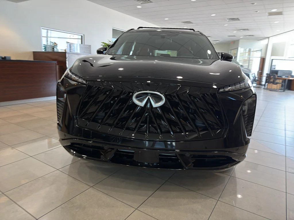 New 2027 MINERAL BLACK INFINITI Autograph AWD image 2