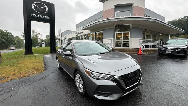 Used 2023 Gray Nissan S image 3