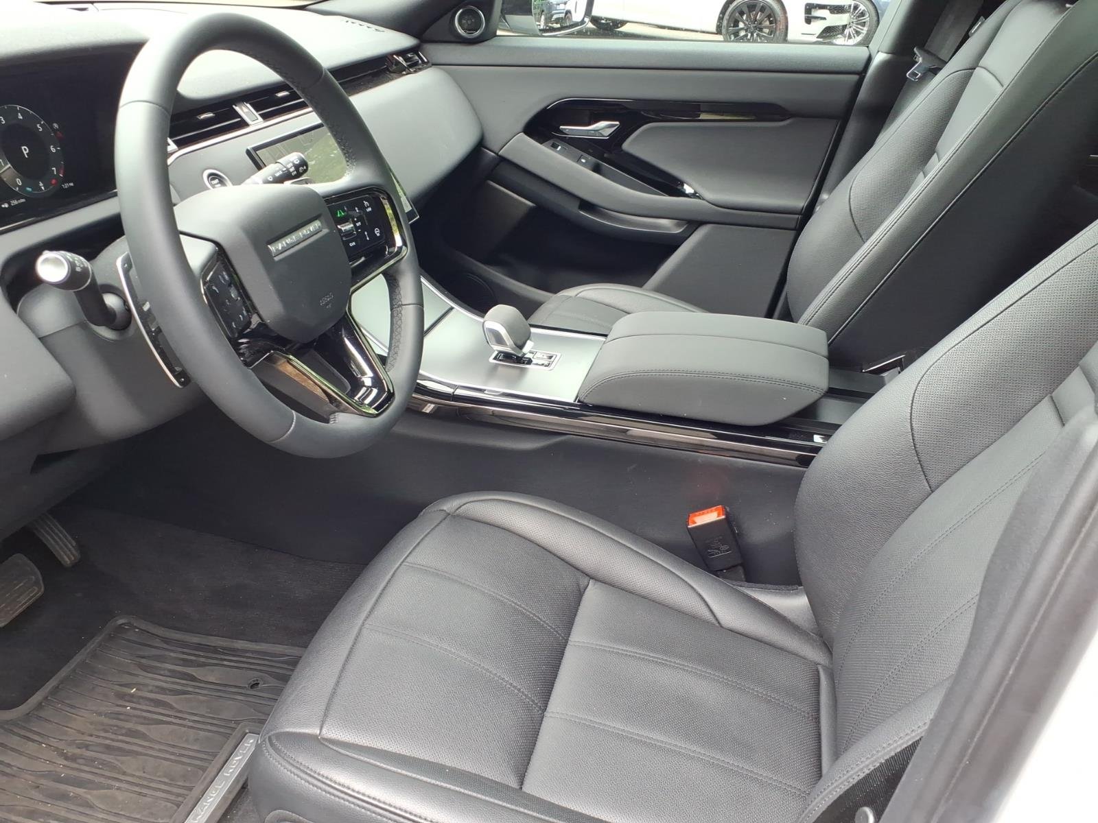 Certified Used 2026 Fuji White Land Rover S image 17