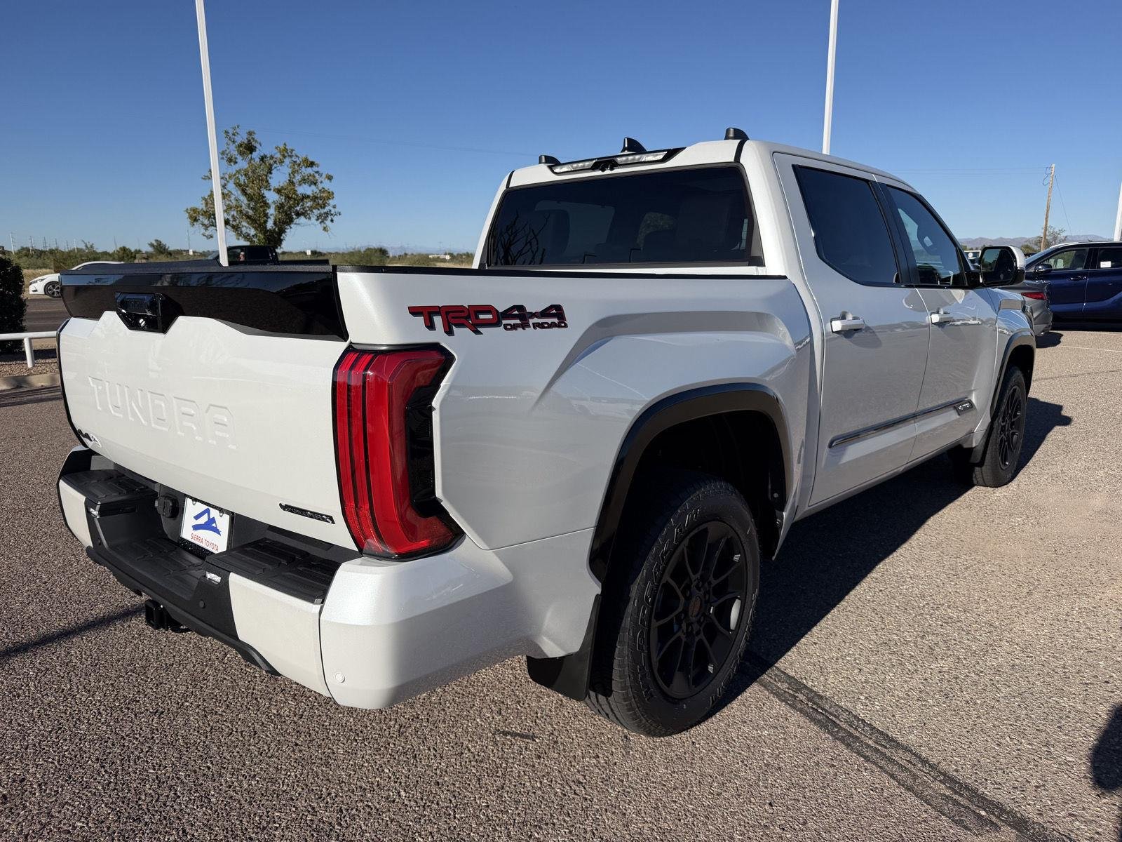 New 2026 Wind Chill Pearl <sup>1</sup> Toyota Tundra Platinum image 6