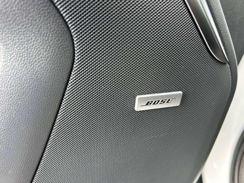 Used 2023 White GMC Denali image 18