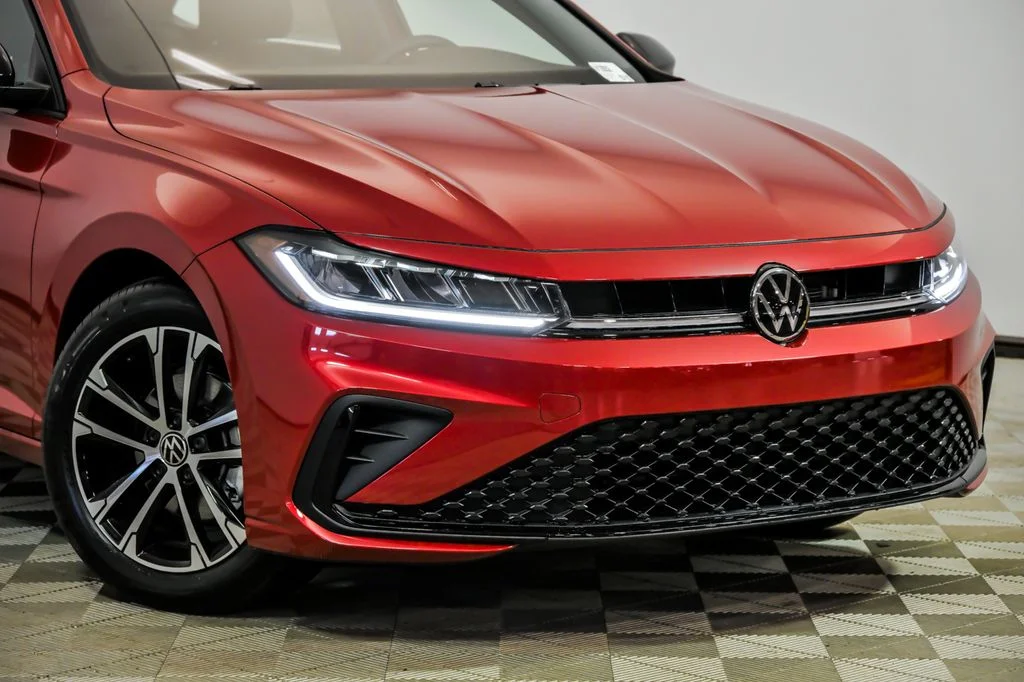 New 2026 Red Volkswagen 1.5T Sport image 2