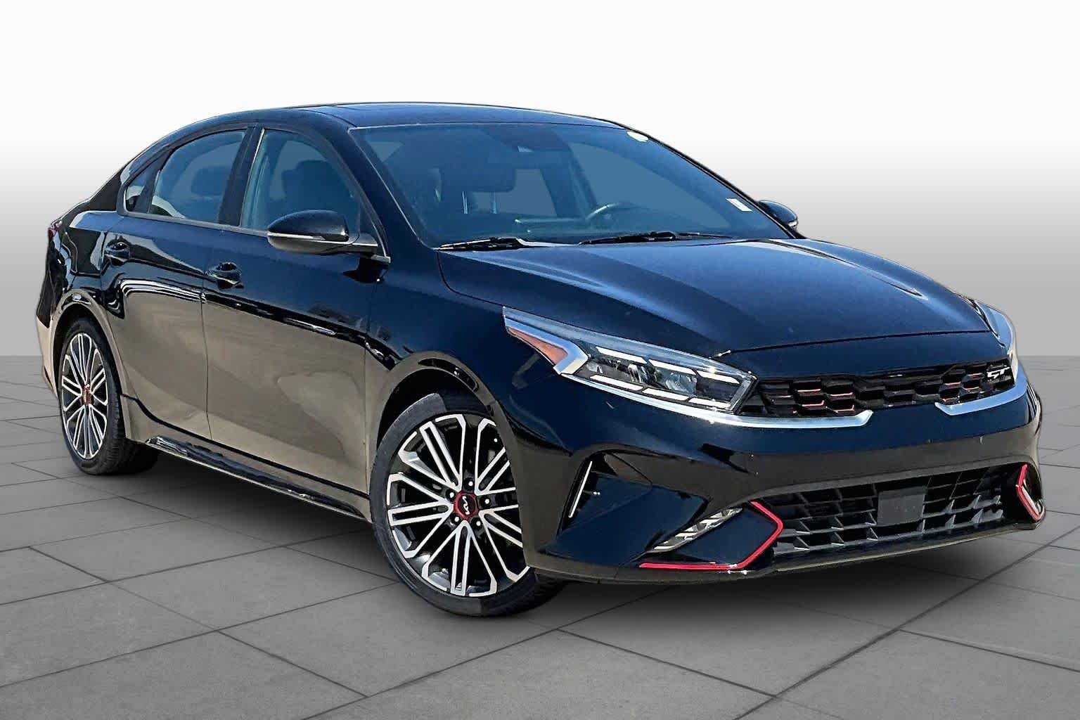 Used 2022 Aurora Black Kia GT image 2