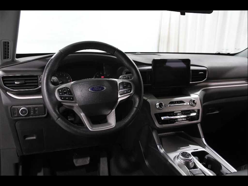 Certified Used 2022 Carbonized Gray Ford XLT image 7