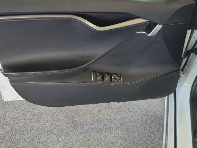 Used 2021 Pearl White Multi-Coat Tesla Long Range image 15