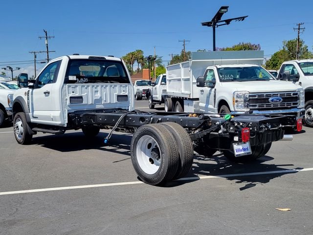 New 2026 Oxford White Ford F-550® XL image 2