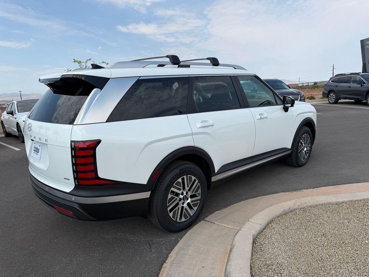 New 2027 White Hyundai SEL image 6