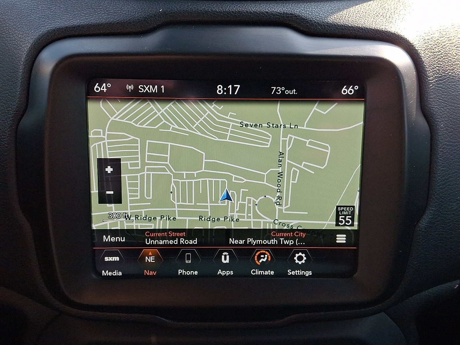 Used 2023 Slate Blue Pearlcoat Jeep Latitude image 15