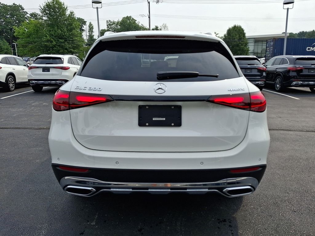 New 2026 Polar White Mercedes-Benz GLC 300 image 5