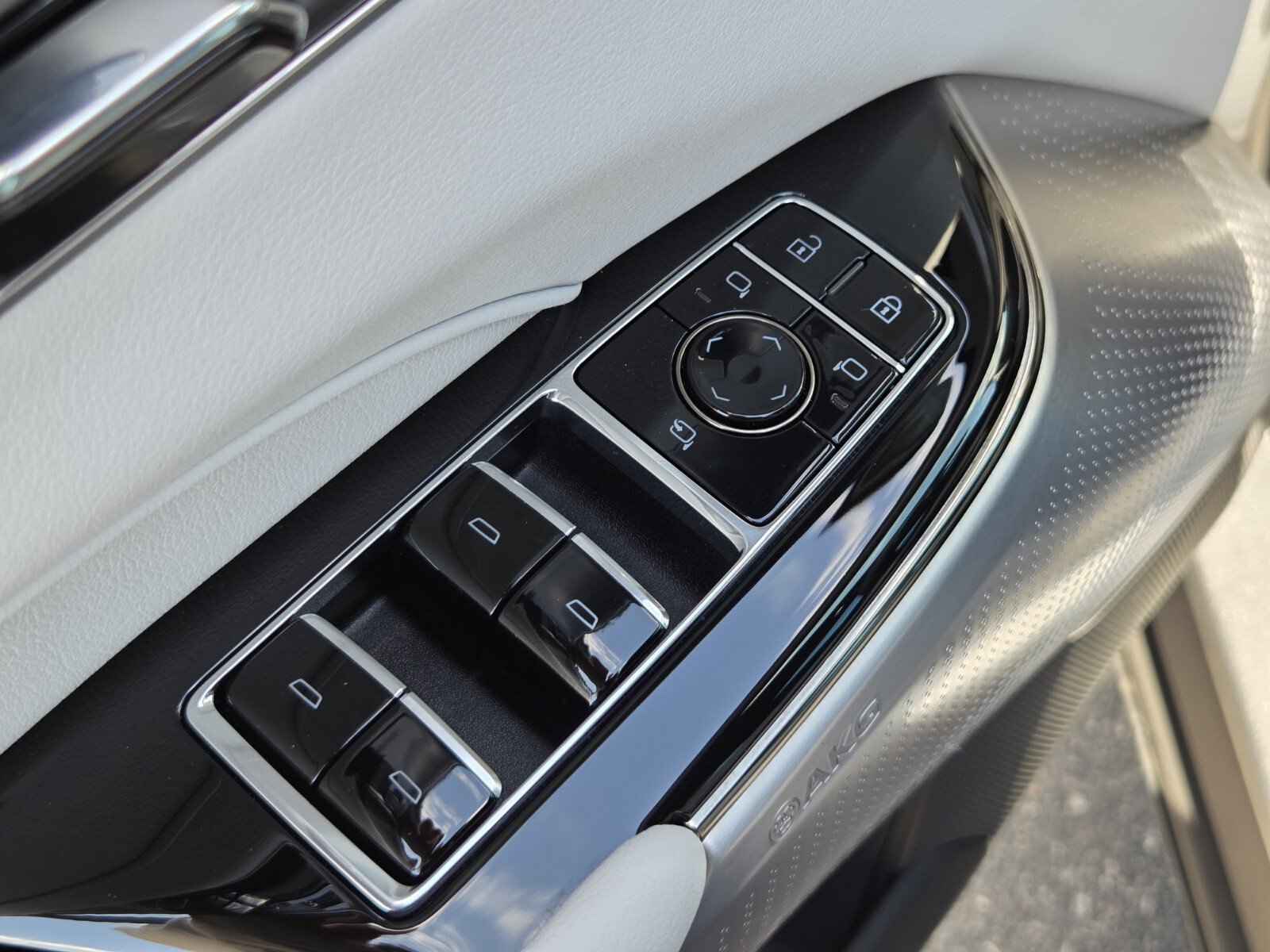 New 2026 Argent Silver Metallic Cadillac Premium Sport image 20