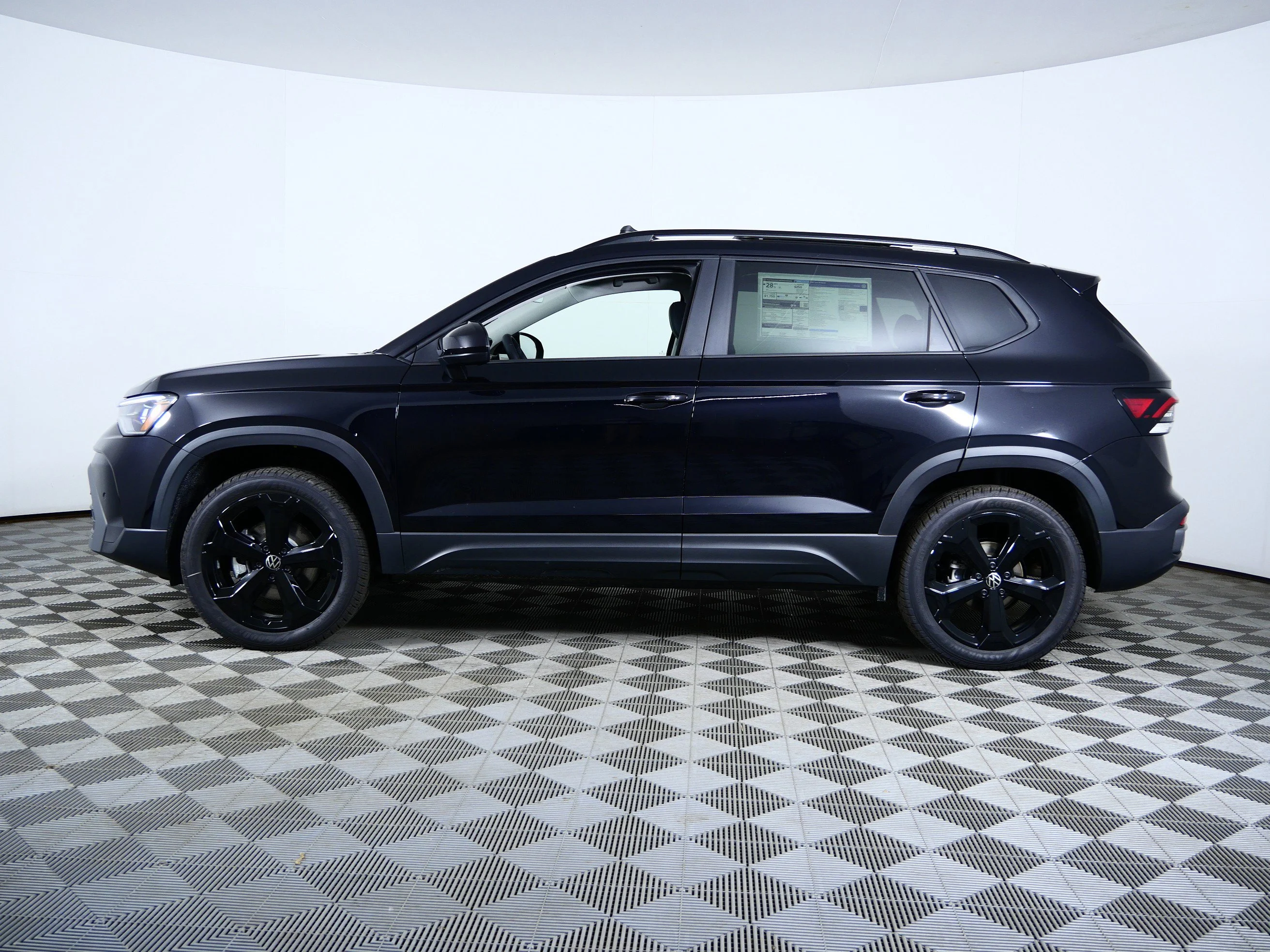 New 2026 Deep Black Pearl Volkswagen SE Black image 4