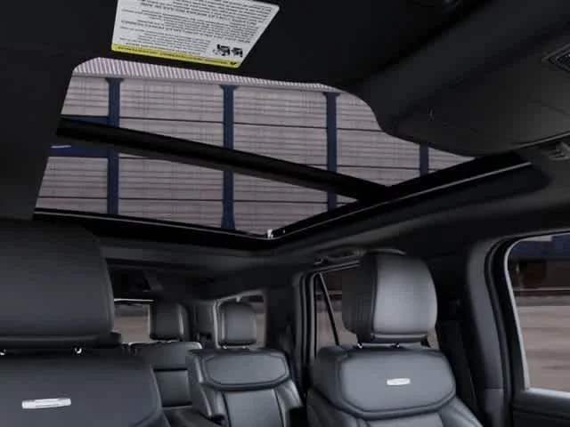 New 2027 Star White Metallic Tri-Coat Ford Platinum image 22