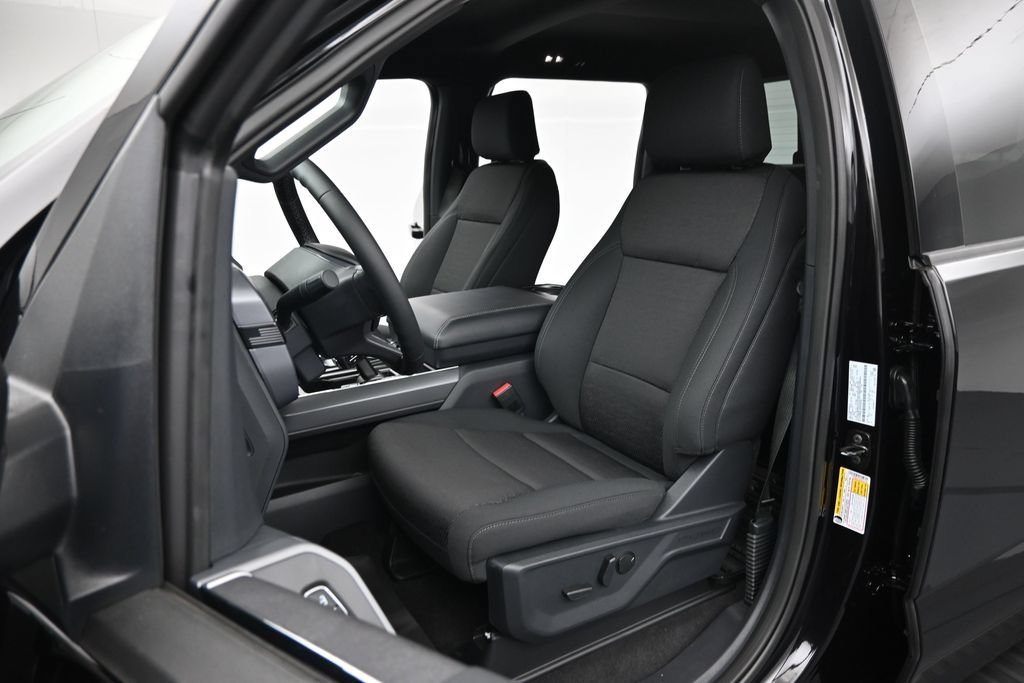 New 2026 Agate Black Metallic Ford XLT image 8