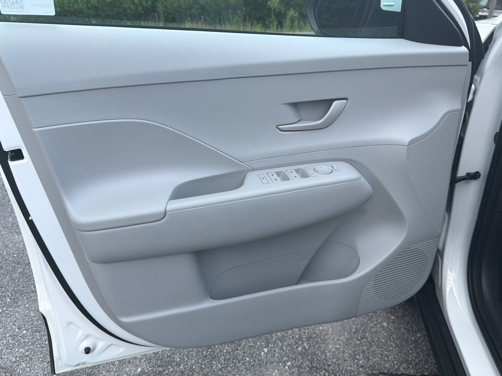 Used 2025 Atlas White Hyundai SEL Convenience image 11