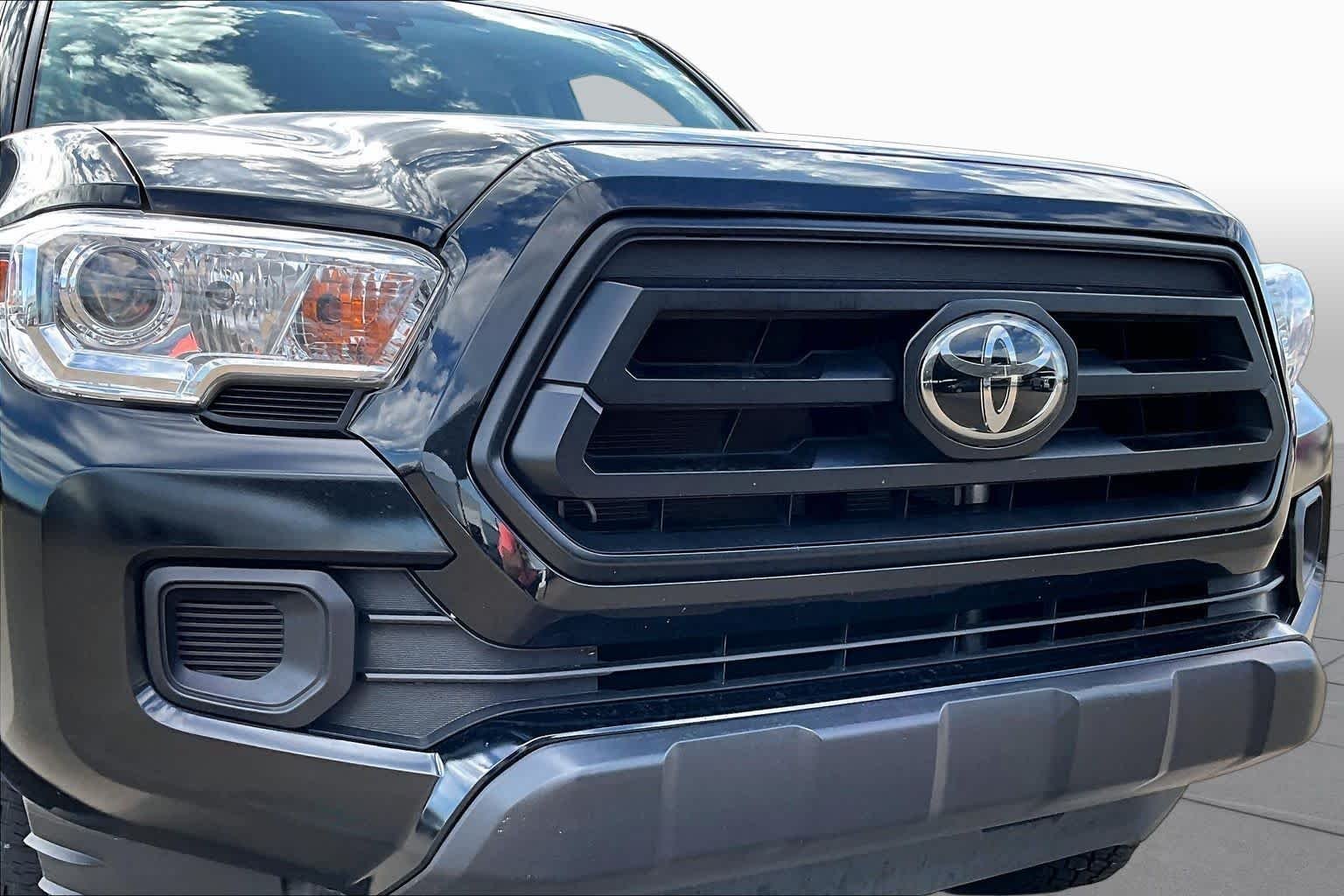 Used 2022 Midnight Black Metallic Toyota TRD Sport image 29