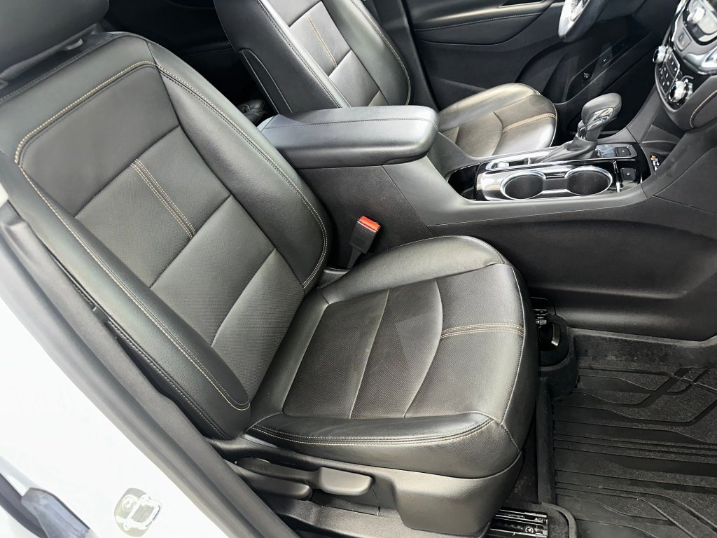 Certified Used 2023 Iridescent Pearl Tricoat Chevrolet Premier image 31