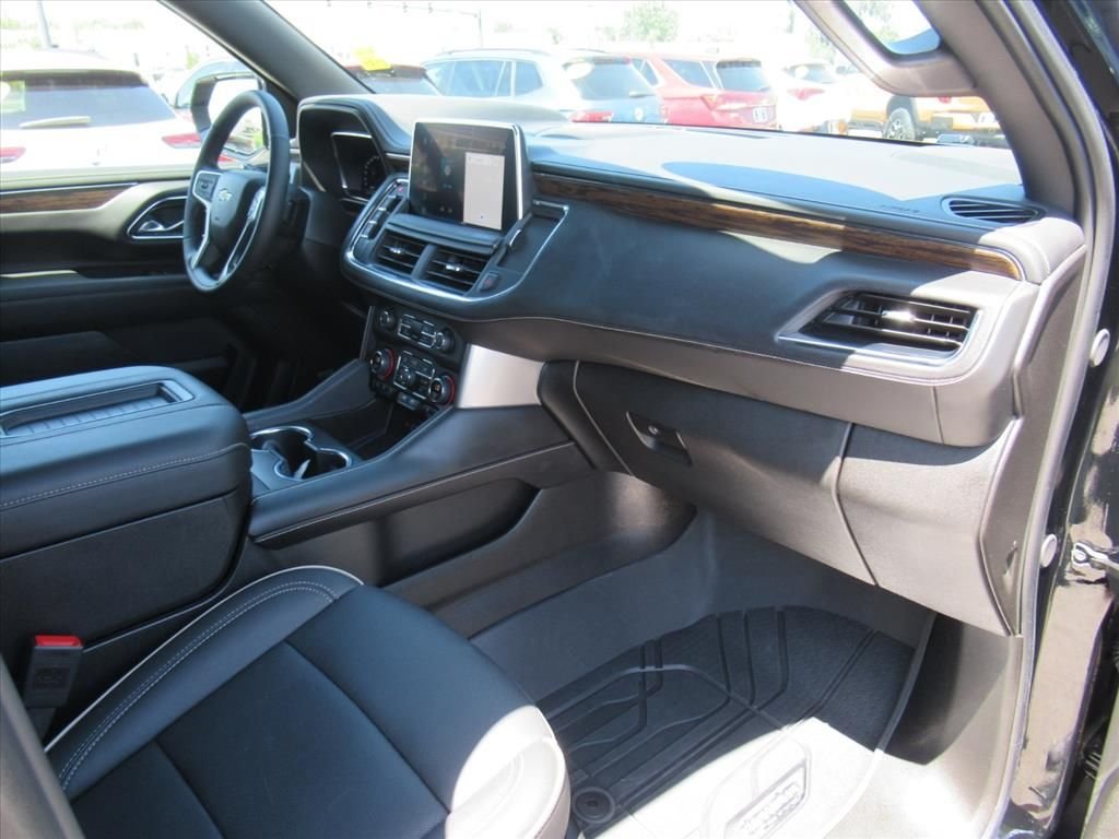 Used 2024 Black Chevrolet Premier image 9