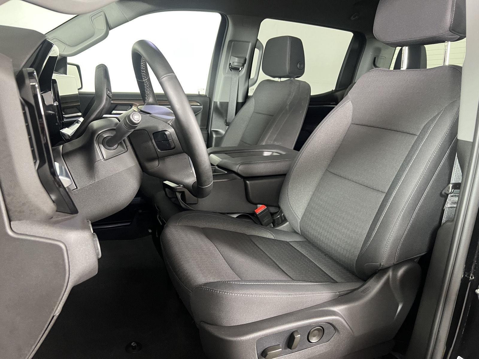 2026 Chevrolet Silverado 1500 RST - Photo 15
