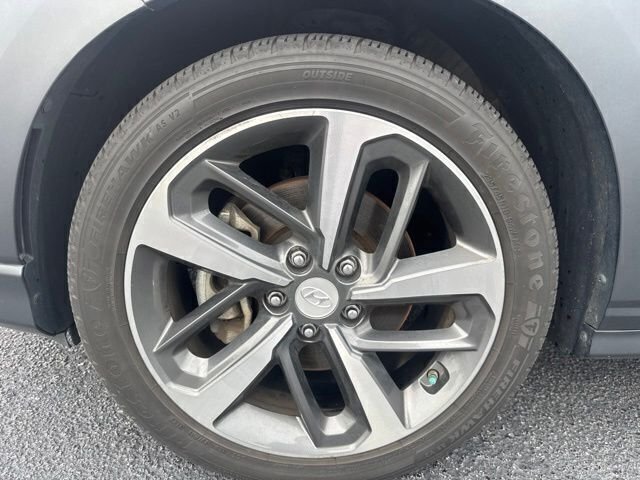 Used 2020 Gray Hyundai Ultimate image 12