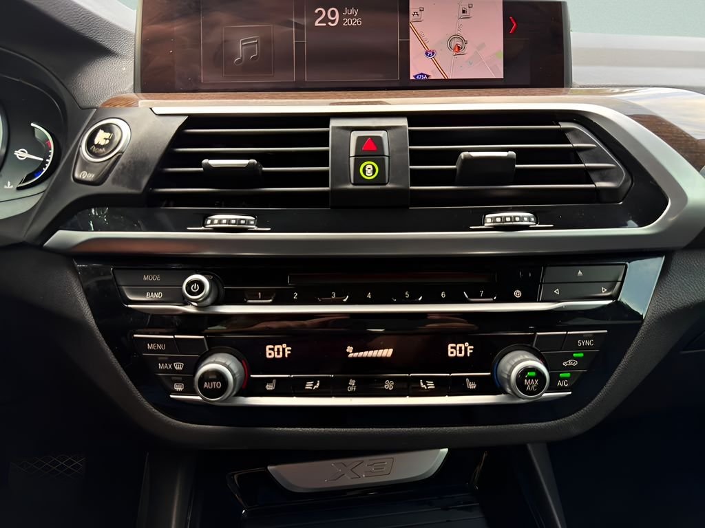 Used 2019 Black BMW sDrive30i image 18
