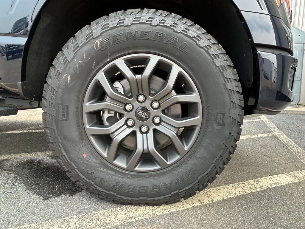 New 2026 Antimatter Blue Metallic Ford Tremor® image 35