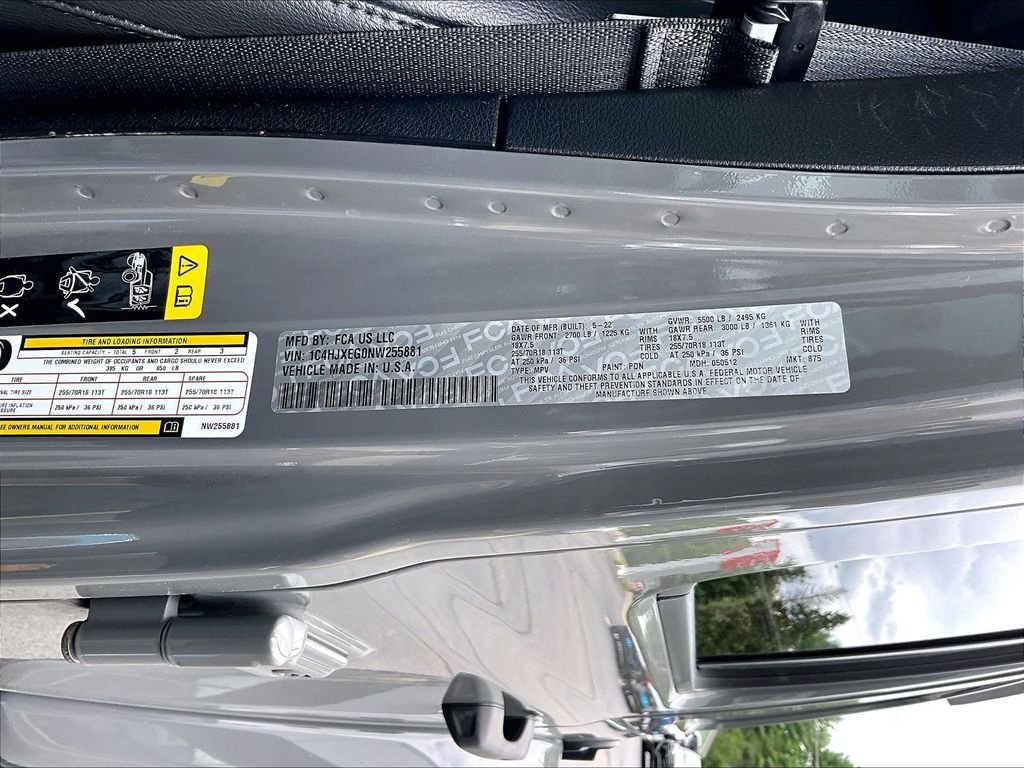 Used 2022 Gray Jeep Unlimited Sahara image 9