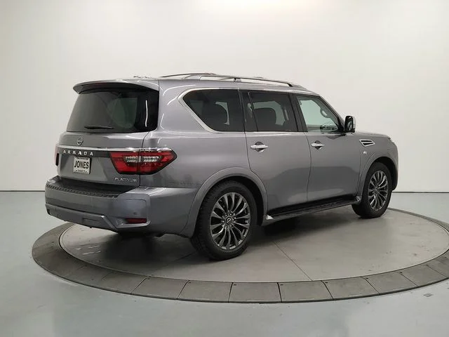 Used 2022 Gray Nissan Platinum image 8
