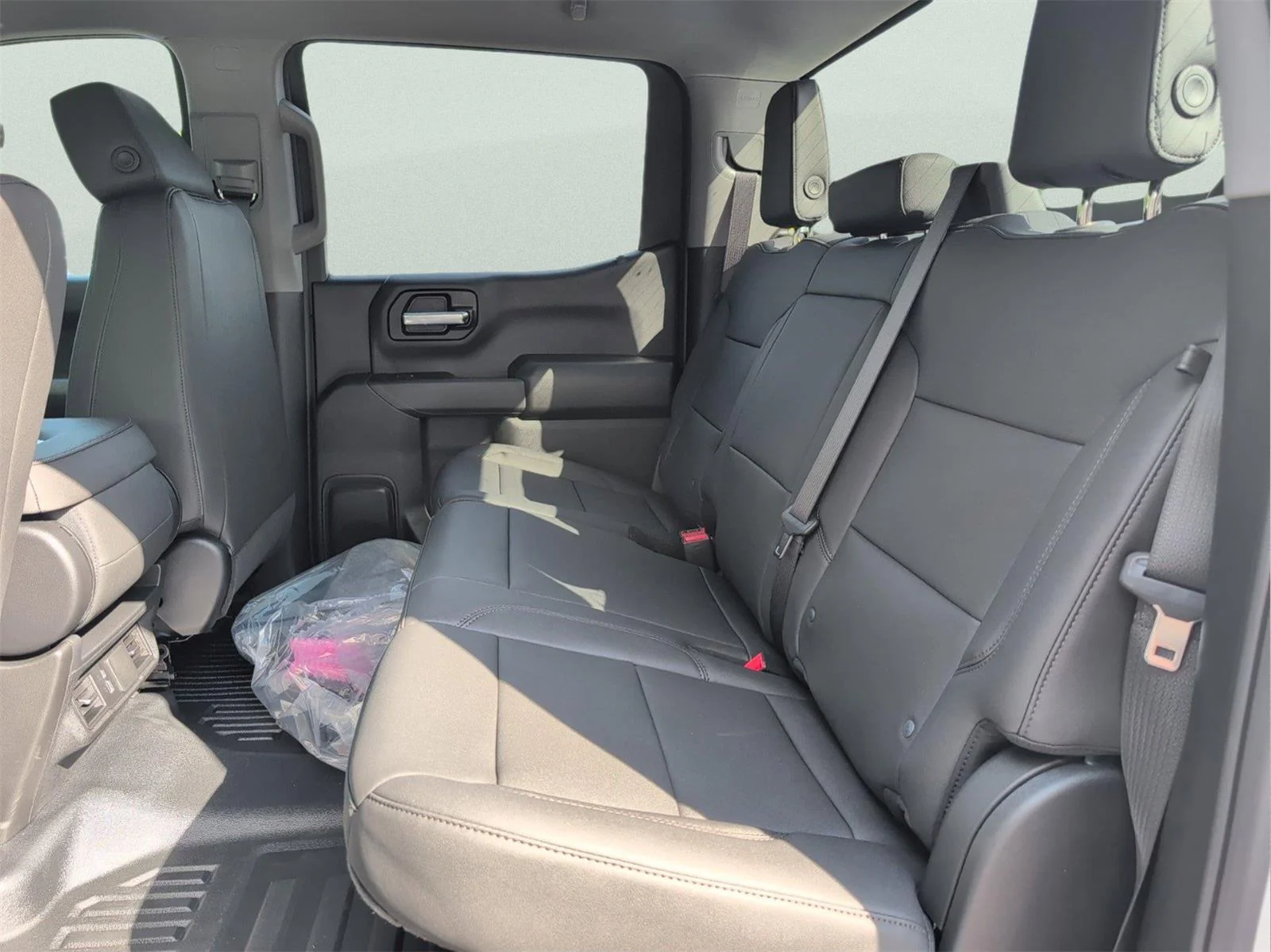 New 2026 Summit White GMC Pro image 36