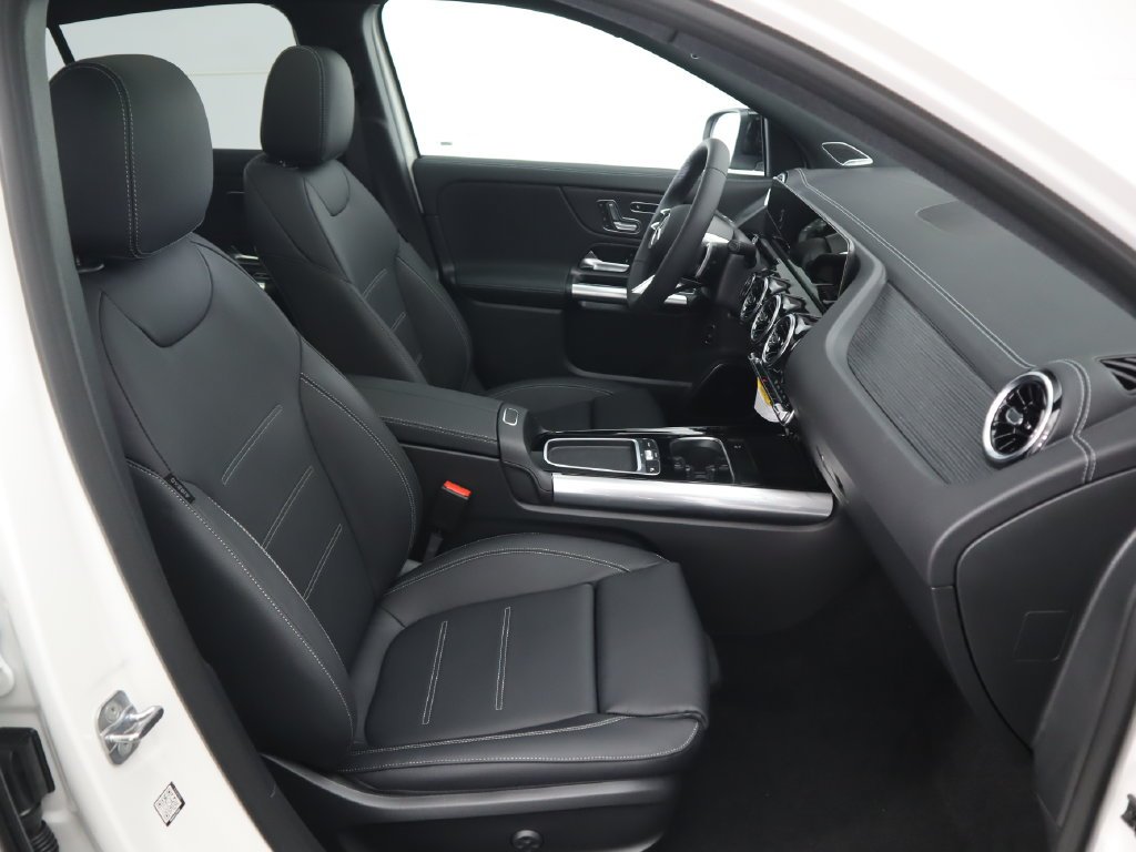 Used 2026 Polar White Mercedes-Benz GLA 250 image 20