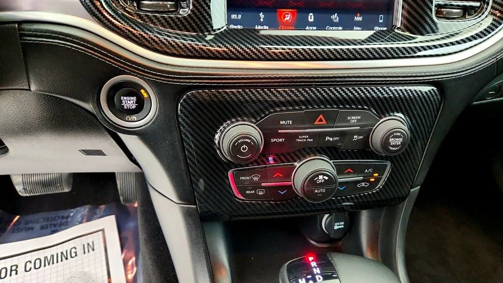 Used 2019 White Knuckle Clearcoat Dodge Charger GT w/ Performance Handling, Plus & Blacktop Pkgs image 18