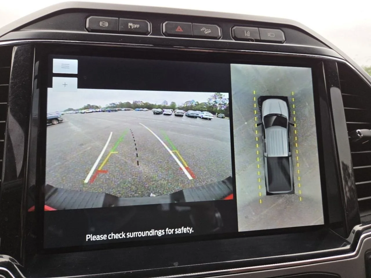 Used 2022  Ford XL image 8