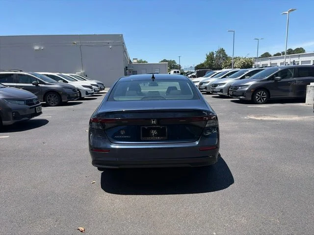 2025 Honda Accord SE - Photo 6