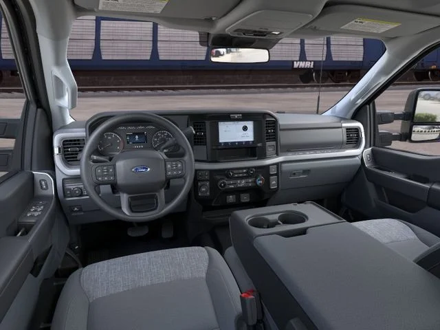 New 2026 Agate Black Metallic Ford XLT image 31
