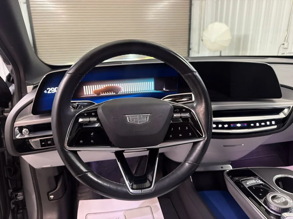 Used 2024 Argent Silver Metallic Cadillac Sport image 14