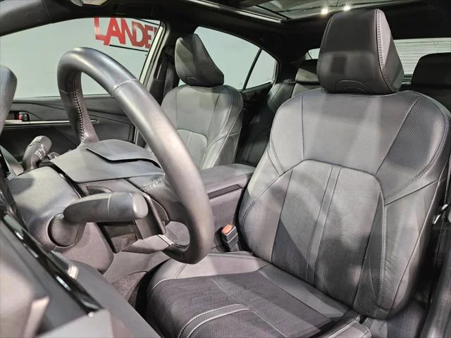 Certified Used 2025 PRECIOUS METAL Toyota  image 24