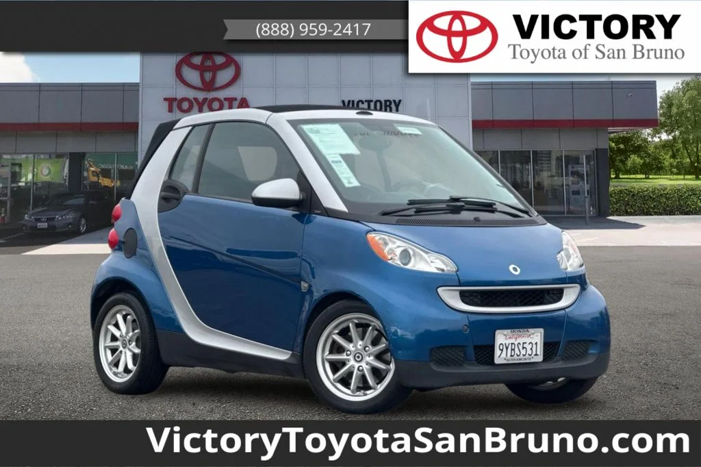 Used 2009 Blue smart Passion image 1