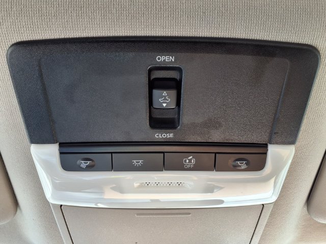 Used 2025 Blue Nissan SV image 14