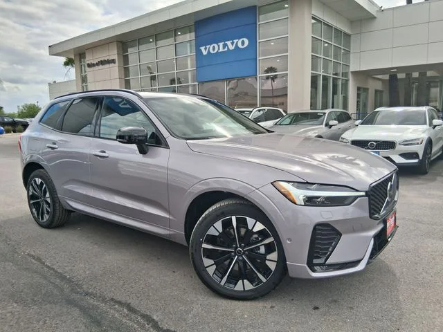 2026 Volvo XC60 B5 Plus Dark AWD's photo