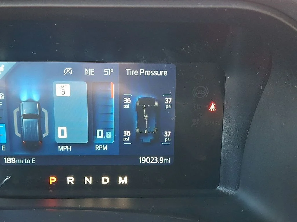 Used 2024 Gray Metallic Ford Badlands image 19