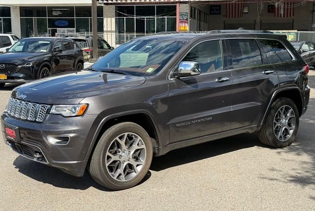 Used 2021 Gray Jeep Overland image 4