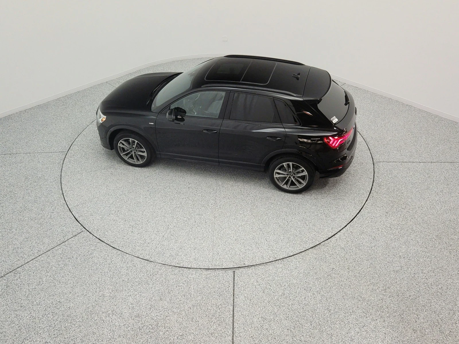 Used 2025 Mythos Black Metallic Audi S line Premium image 16