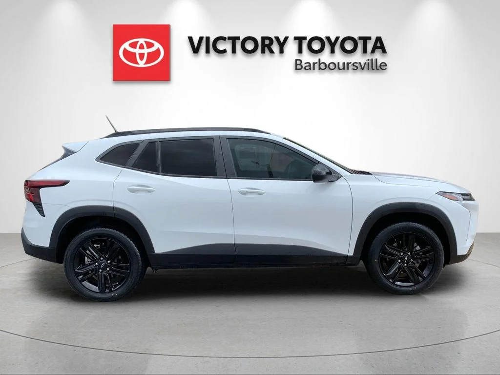 Used 2024 White Chevrolet ACTIV image 6