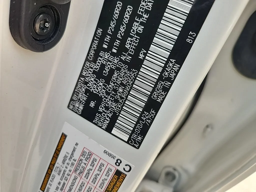 Used 2022 Blizzard Pearl Toyota Limited image 8