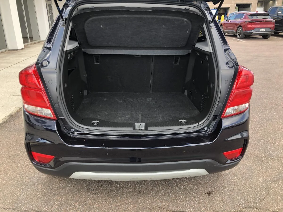 Used 2022 Blue Chevrolet Awd 4dr Lt image 8