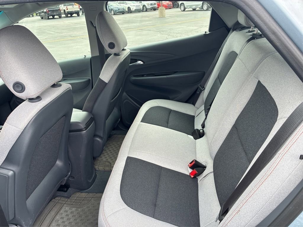 Used 2017 Includes (TUS) Black grille. Chevrolet LT image 20
