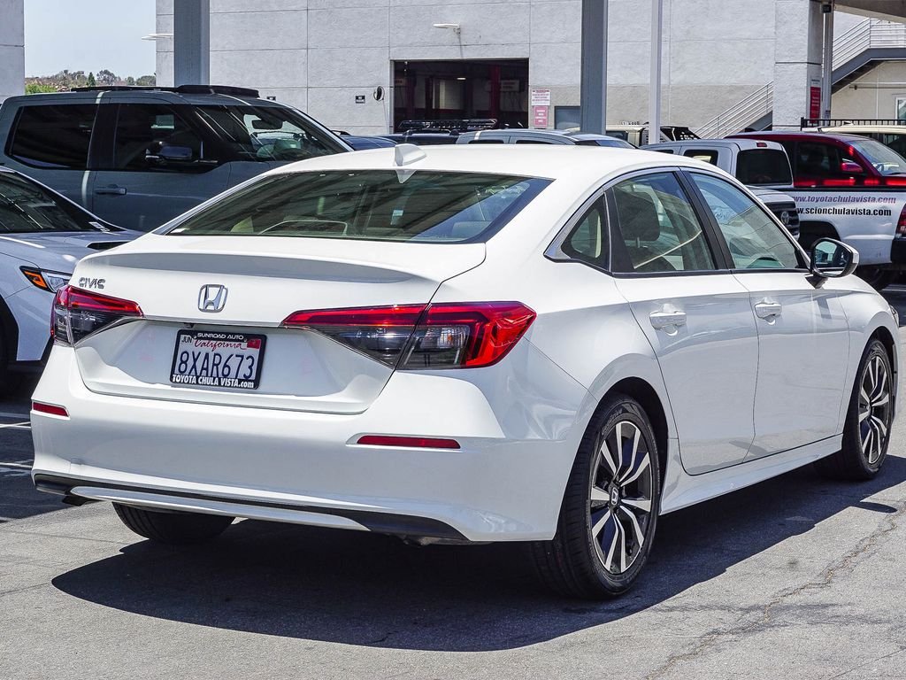 Used 2022 White Honda EX image 6