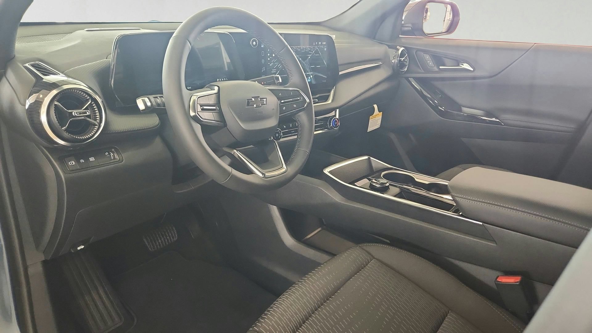 2027 Chevrolet Equinox LT - Photo 9