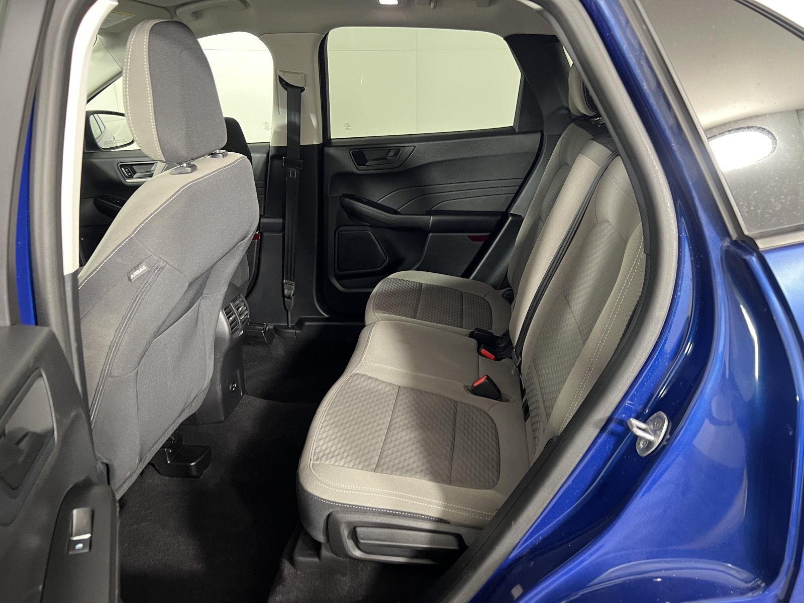 Used 2022 Atlas Blue Ford SE image 23