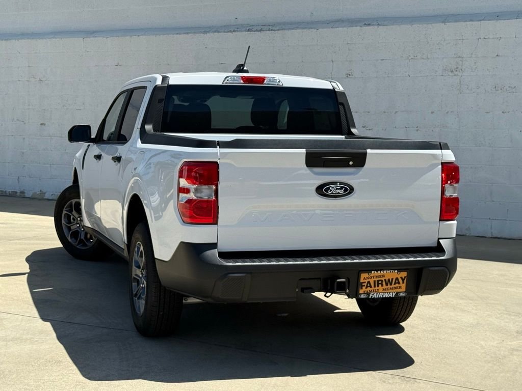 New 2026 Oxford White Ford XLT image 4