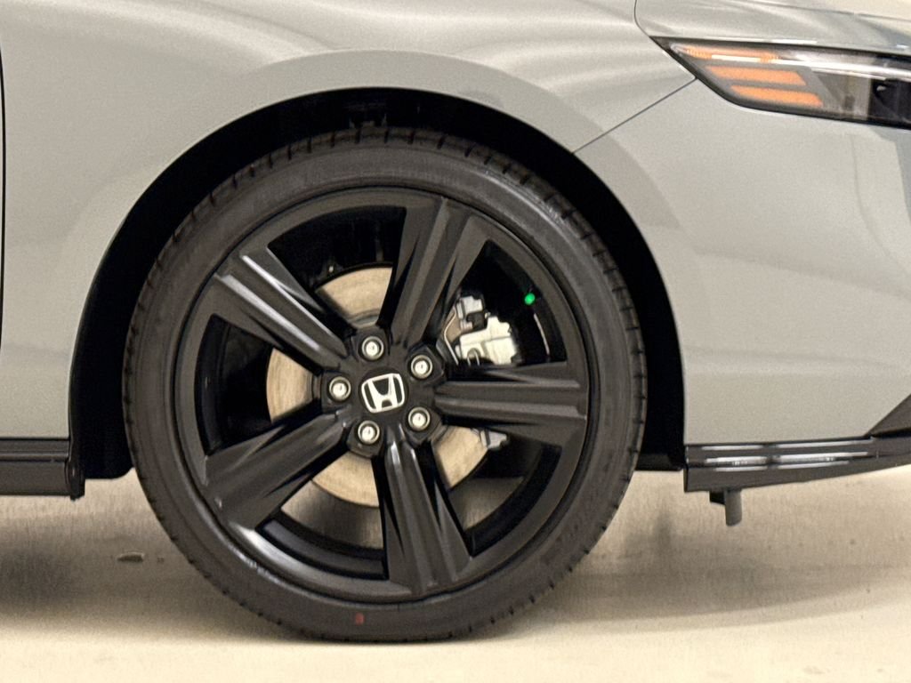 New 2026 Urban Gray Pearl Honda Sport-L image 6